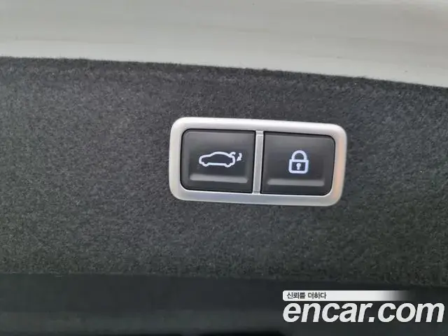 Genesis G80 2023 — Photo 8/20
