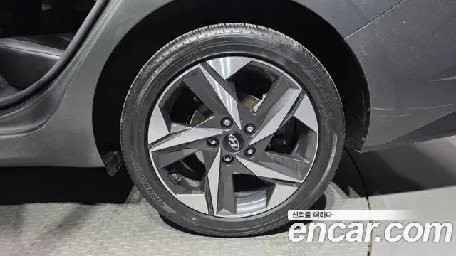 Hyundai The New Avante Hybrid 2020 — Şəkil 9/20