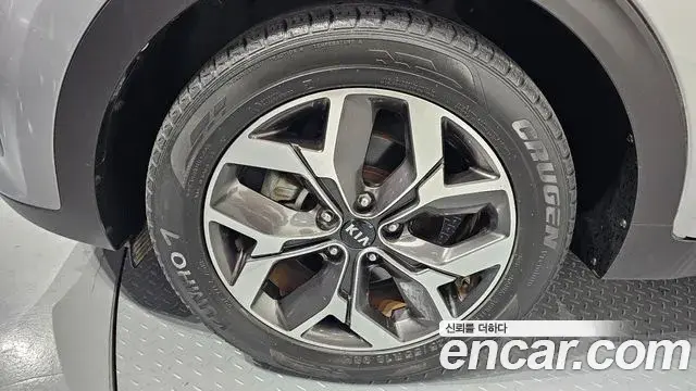 Kia Sportage The Bold 2019 — Фото 5/20