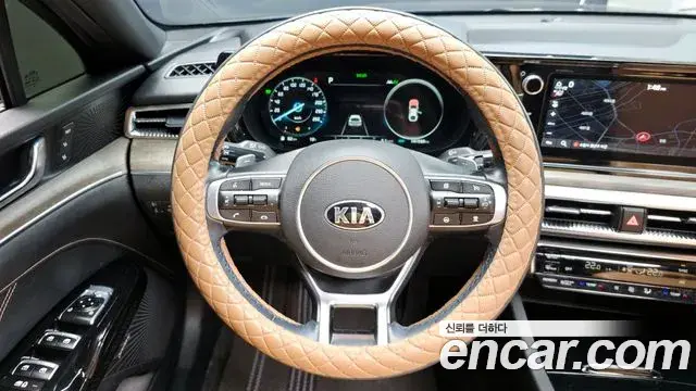Kia K5 2020 — Фото 13/20