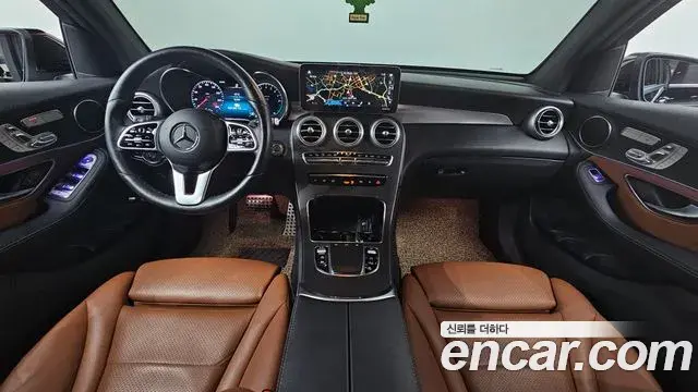 Mercedes-Benz GLC-Class 2021 — Photo 8/20