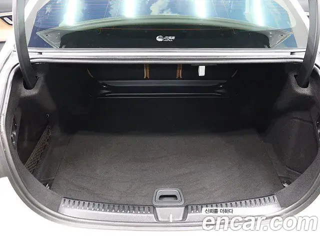 Mercedes-Benz E-Class 2025 — Фото 4/20