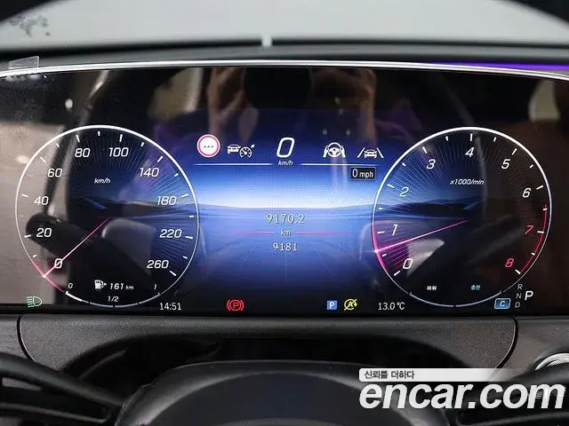 Mercedes-Benz E-Class 2025 — Фото 6/20