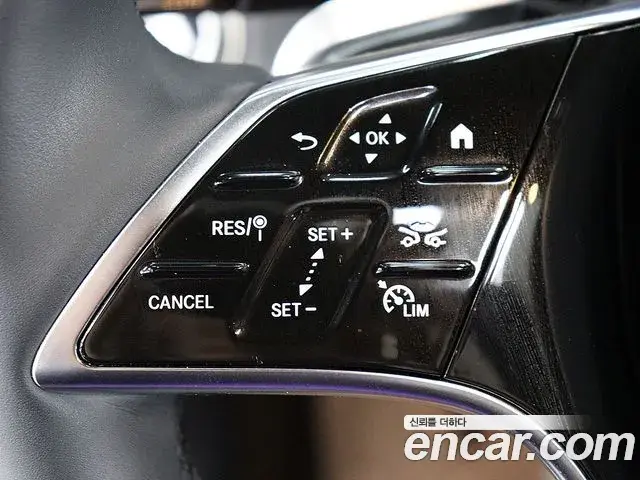 Mercedes-Benz E-Class 2025 — Фото 9/20