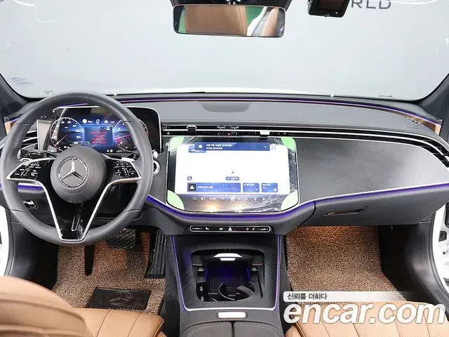 Mercedes-Benz E-Class 2025 — Фото 13/20