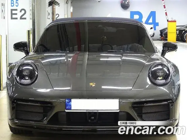 Porsche 911 2022 — Şəkil 2/20