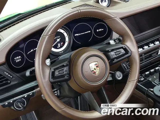 Porsche 911 2022 — Şəkil 16/20