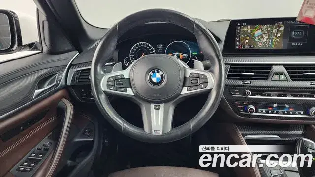BMW 5 Series 2019 — Şəkil 19/20