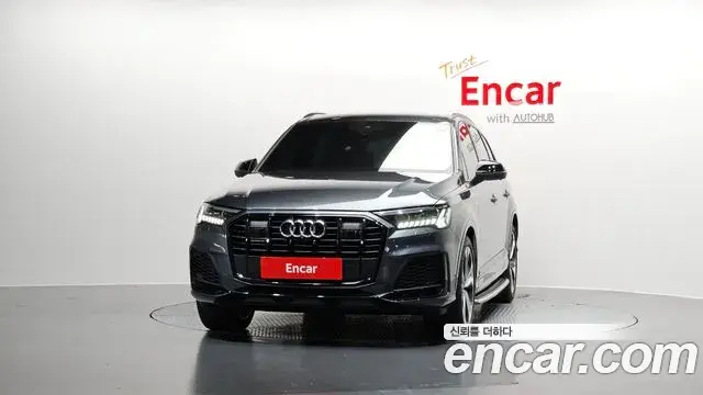 Audi Q7 2022 — ფოტო 16/20