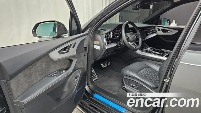 Audi Q7 2022 — ფოტო 14/20