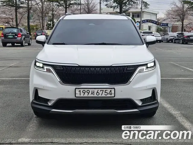 Kia Carnival 2022 — Фото 1/20