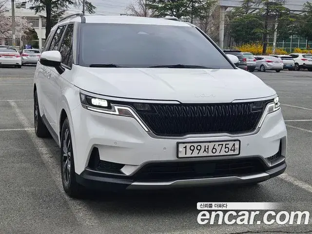 Kia Carnival 2022 — Фото 2/20