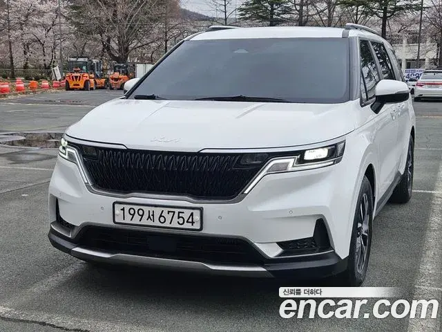 Kia Carnival 2022 — Фото 3/20