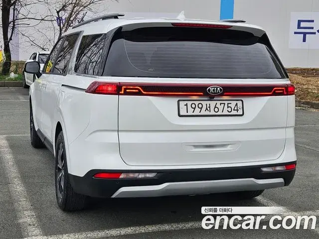 Kia Carnival 2022 — Фото 5/20
