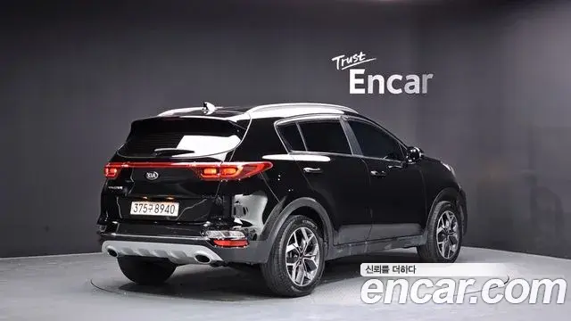 Kia Sportage The Bold 2021 — Photo 8/20