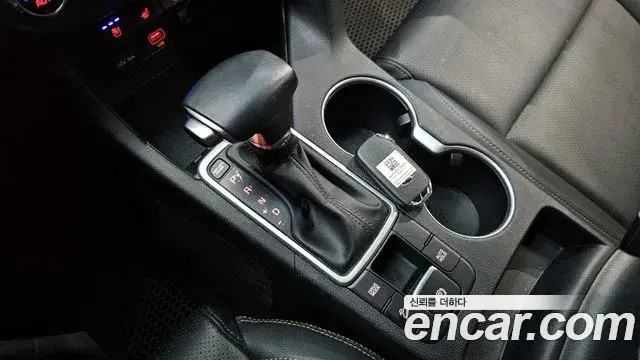 Kia Sportage The Bold 2021 — Photo 6/20