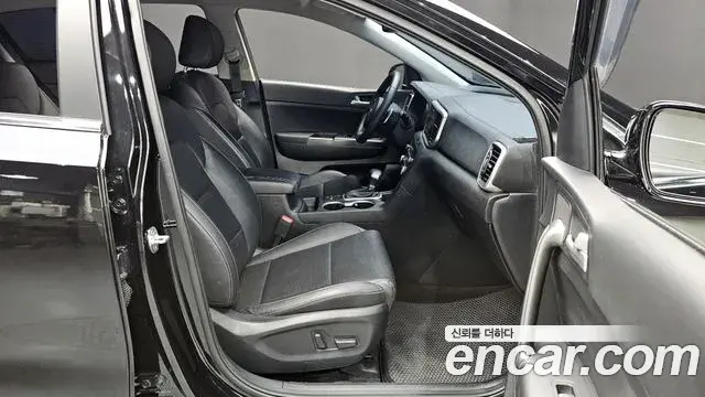 Kia Sportage The Bold 2021 — Photo 11/20