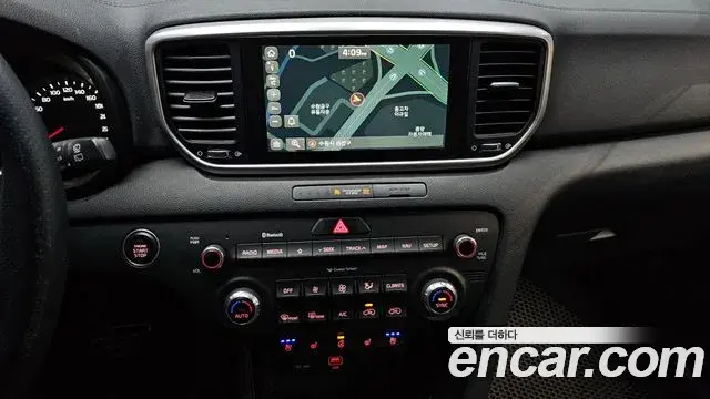 Kia Sportage The Bold 2021 — Photo 9/20