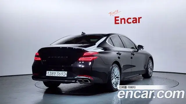 Genesis G70 2021 — ფოტო 15/20