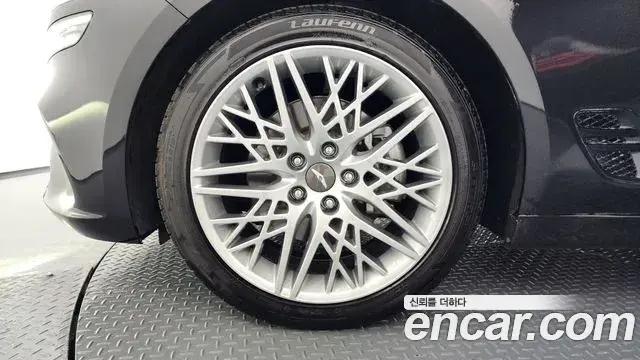 Genesis G70 2021 — ფოტო 20/20