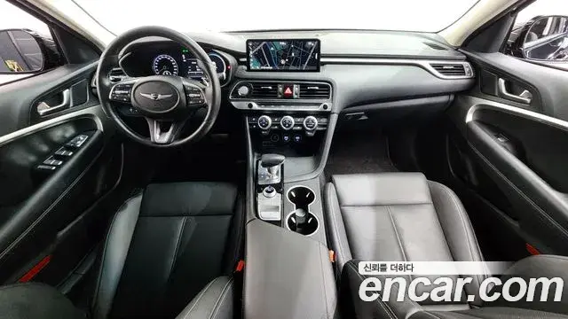 Genesis G70 2021 — ფოტო 8/20