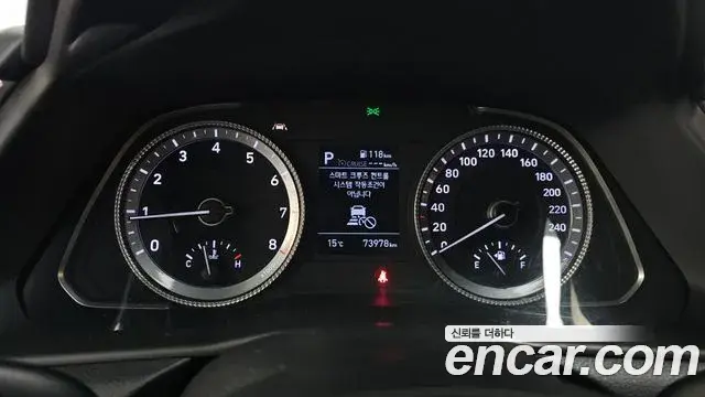 Hyundai Sonata Hybrid 2021 — Şəkil 9/20