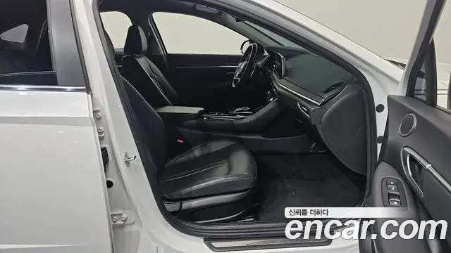 Hyundai Sonata Hybrid 2021 — Şəkil 14/20