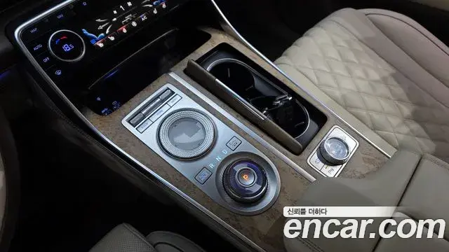 Genesis GV80 2021 — ფოტო 4/20