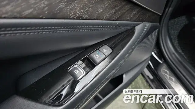 Kia K8 2022 — ფოტო 3/20