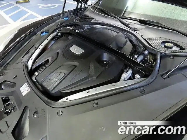 Porsche Panamera 2019 — Photo 5/20
