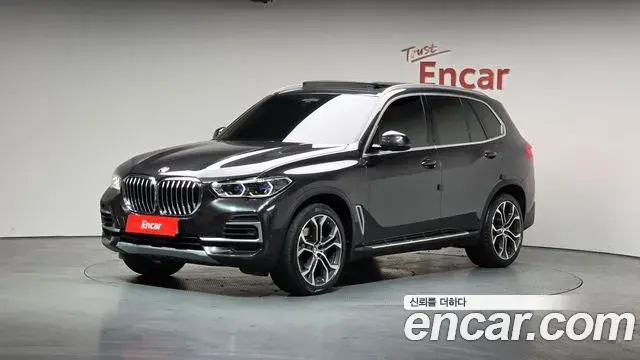 BMW X5 2022 — Фото 1/20