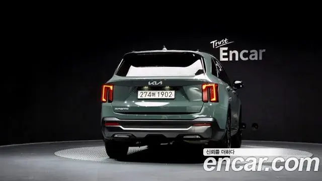 Kia Sorento 2023 — Şəkil 8/20