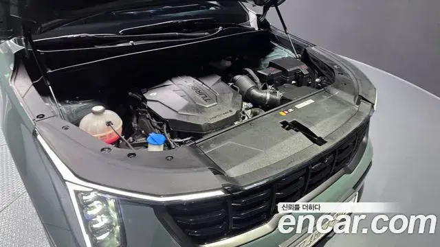 Kia Sorento 2023 — Şəkil 19/20