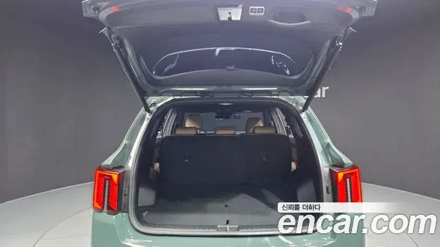 Kia Sorento 2023 — Şəkil 10/20