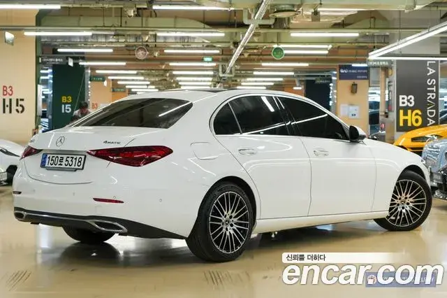Mercedes-Benz C-Class 2024 — ფოტო 12/20
