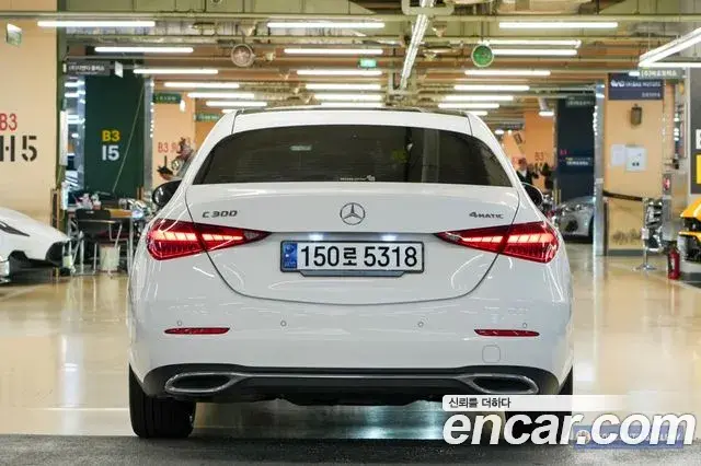 Mercedes-Benz C-Class 2024 — ფოტო 5/20