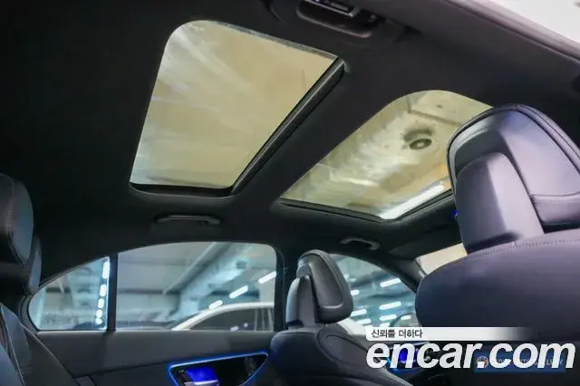 Mercedes-Benz C-Class 2024 — ფოტო 2/20