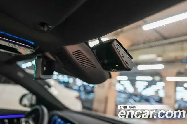 Mercedes-Benz C-Class 2024 — ფოტო 10/20