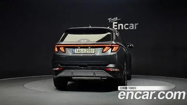 Hyundai Tucson Hybrid 2023 — Photo 2/20