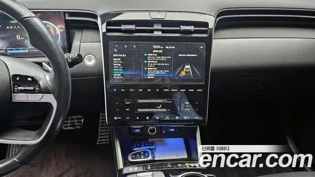 Hyundai Tucson Hybrid 2023 — Photo 9/20