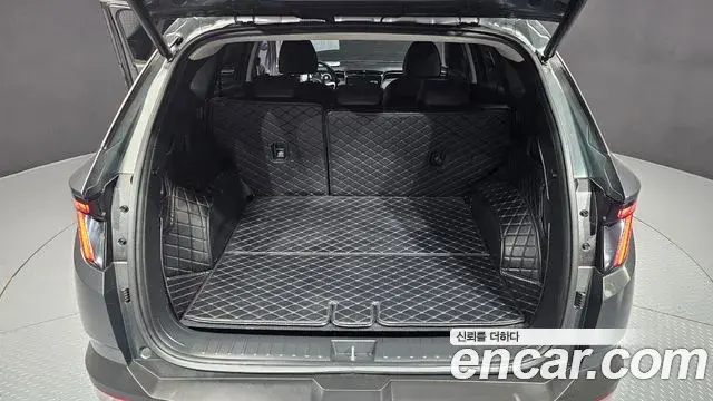 Hyundai Tucson Hybrid 2023 — Photo 19/20