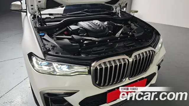 BMW X7 2022 — ფოტო 5/20