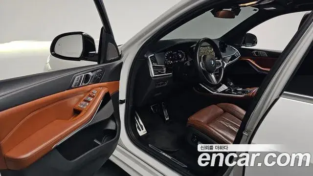 BMW X7 2022 — ფოტო 12/20