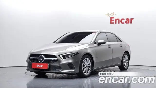 Mercedes-Benz A-Class 2020 — Фото 1/20