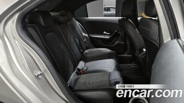Mercedes-Benz A-Class 2020 — Фото 12/20