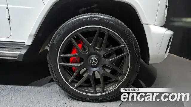 Mercedes-Benz G-Class 2021 — Photo 18/20
