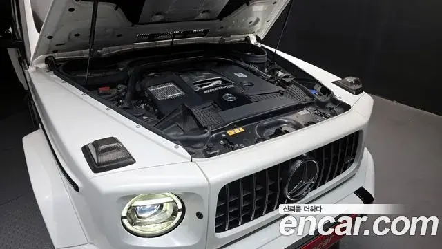 Mercedes-Benz G-Class 2021 — Photo 9/20