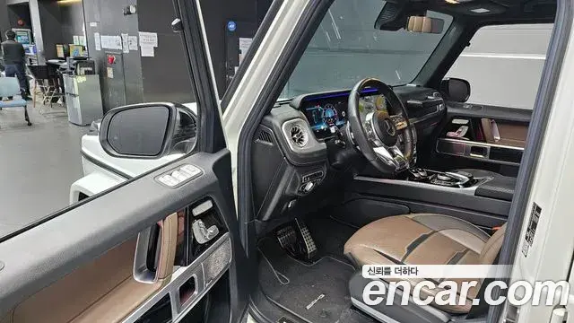 Mercedes-Benz G-Class 2021 — Photo 5/20