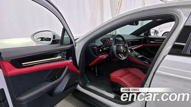 Porsche Panamera 2025 — ფოტო 5/20