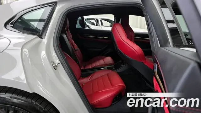 Porsche Panamera 2025 — ფოტო 13/20